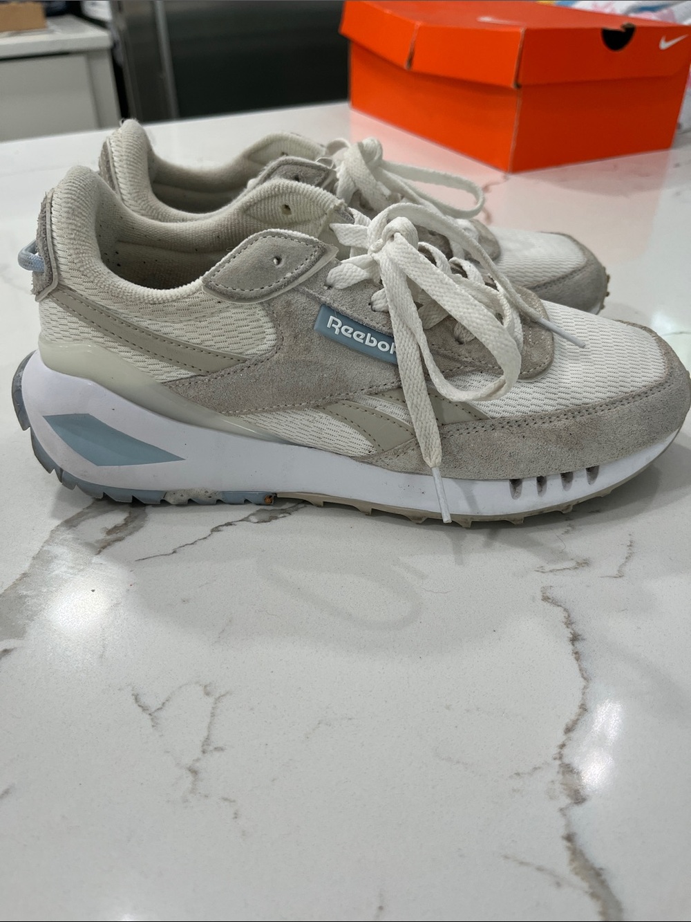 Reebok Classic Legacy AZ sneakers